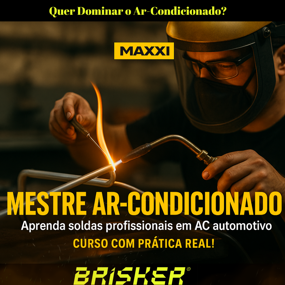 Alunos em aula prática do curso Mestre Ar-Condicionado