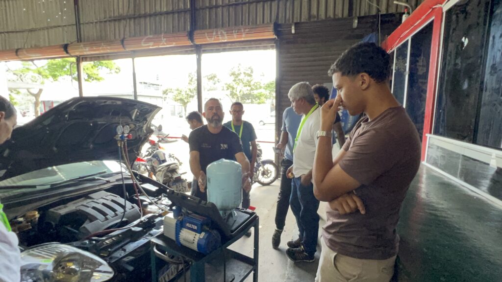 Curso de conserto de mangueiras de ar condicionado